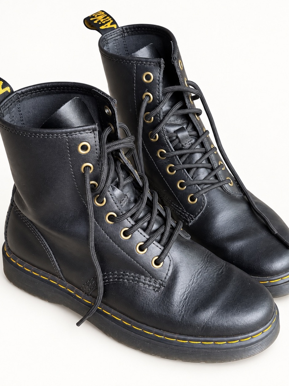 Dr. Martens Zavala Black Leather Combat Boots Women’s Size 8.